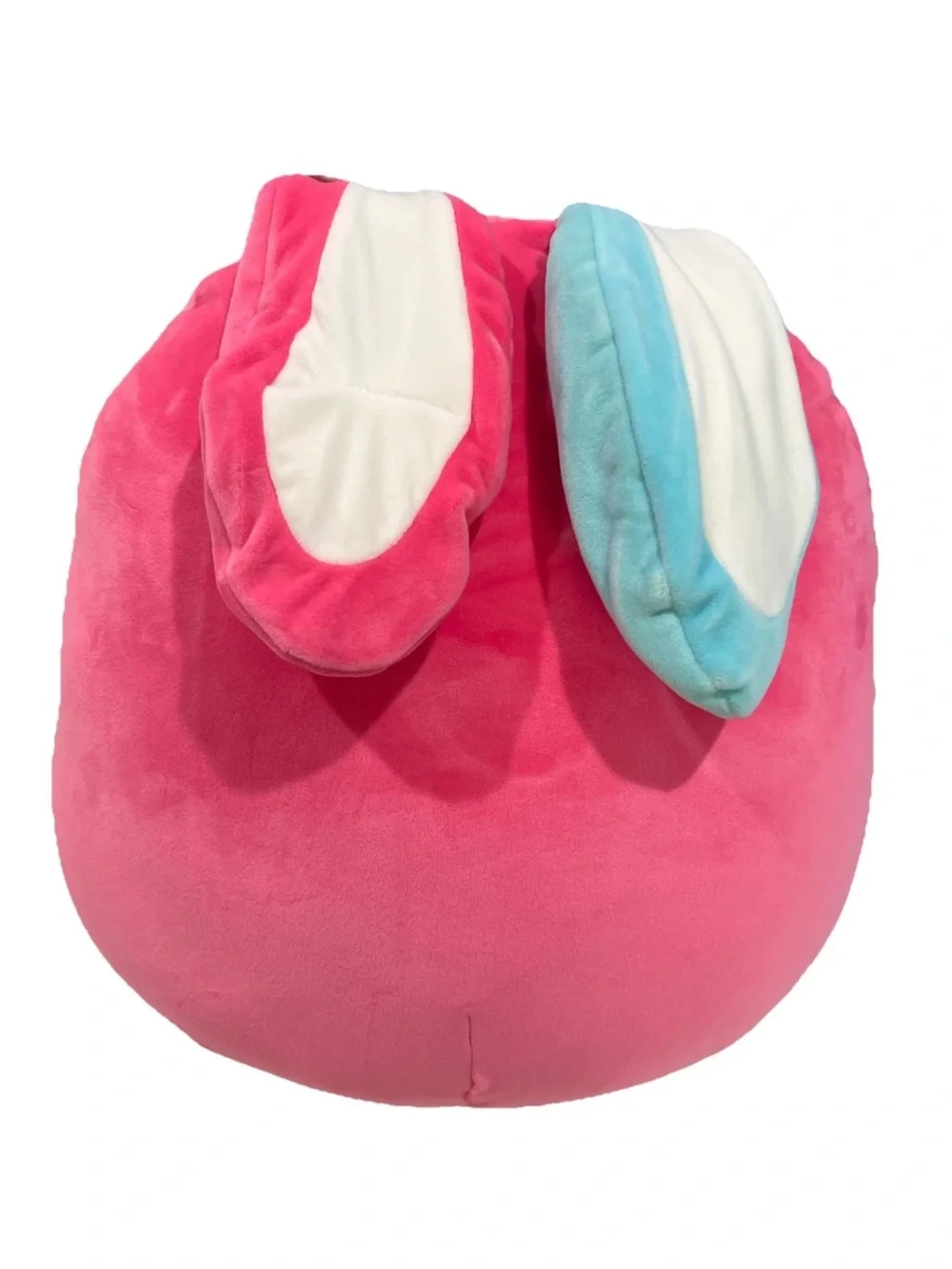 SNACKLES 14” Pink Bunny Super Plush Toy holding a Cinnabon Cinnamon Roll By Zuru